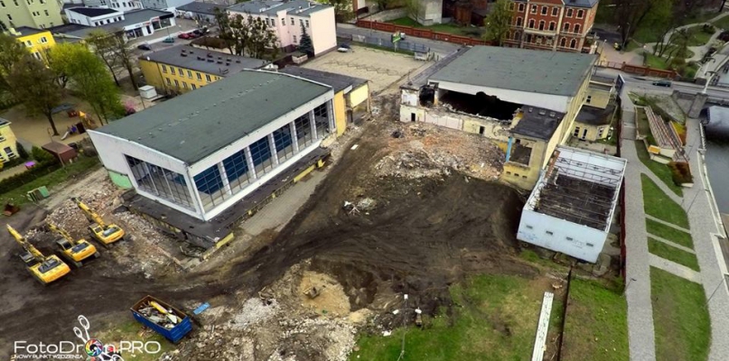 Burzenie Astorii. Fot. FotoDron.PRO