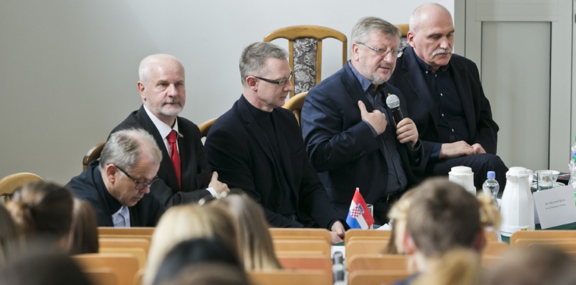 Debata pt. Przyszłość Unii Europeskiej - UKW. 27.04.2017. Fot. Jacek Nowacki