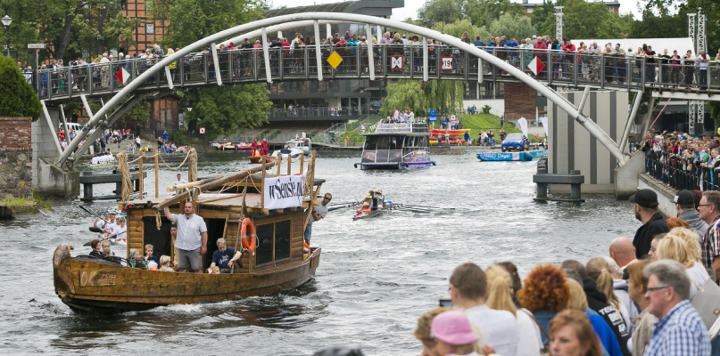 Parada jednostek pływających - Ster na Bydgoszcz 2017. Fot. Jacek Nowacki