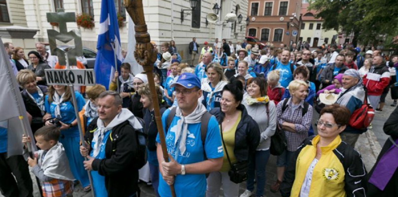 Start bydgoskiej pielgrzymki w 2016 roku. Fot. Jacek Nowacki