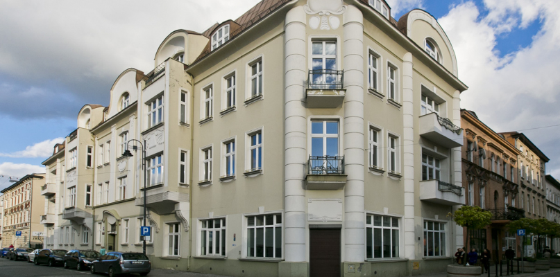 Siedziba Izby Administracji Skarbowej w Bydgoszczy przy ul. Warmińskiego 18. Fot. Jacek Nowacki