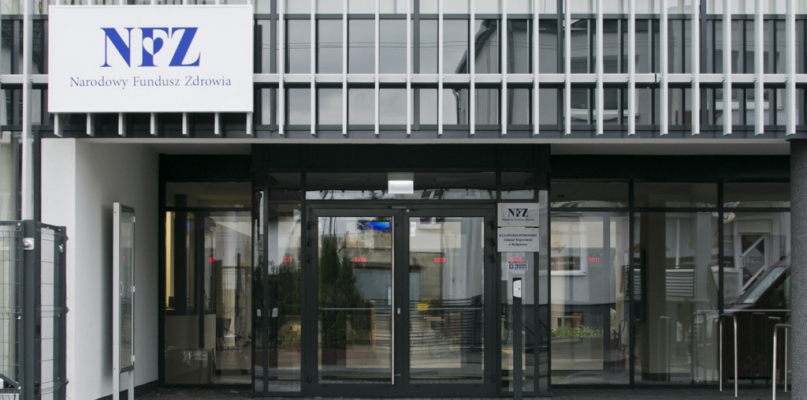 Siedziba Narodowego Funduszu Zdrowia przy ul. Łomżyńskiej. Fot. Jacek Nowacki