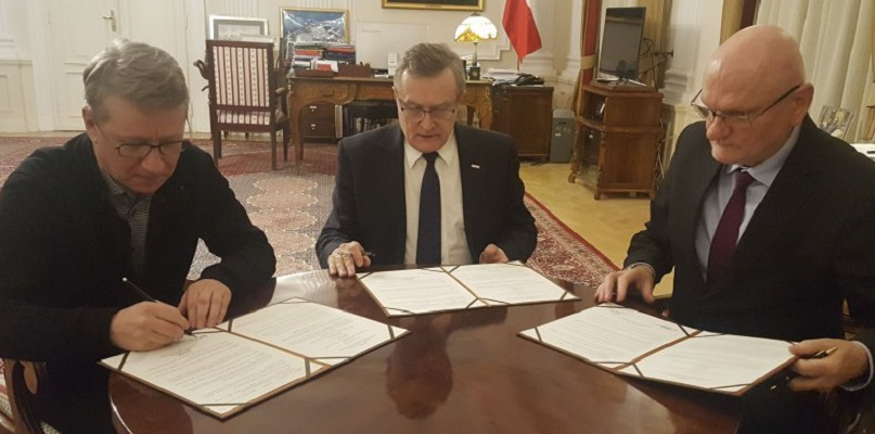 Podpisanie listu intencyjnego w sprawie  utworzenia Centrum Festiwalowo-Kongresowego Camerimage w Toruniu. Źródło: http://www.mkidn.gov.pl