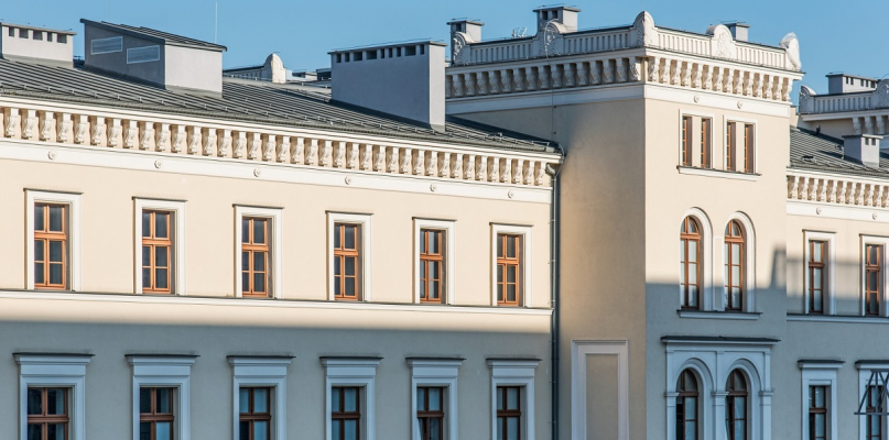 Źródło: www.fasadaroku.pl