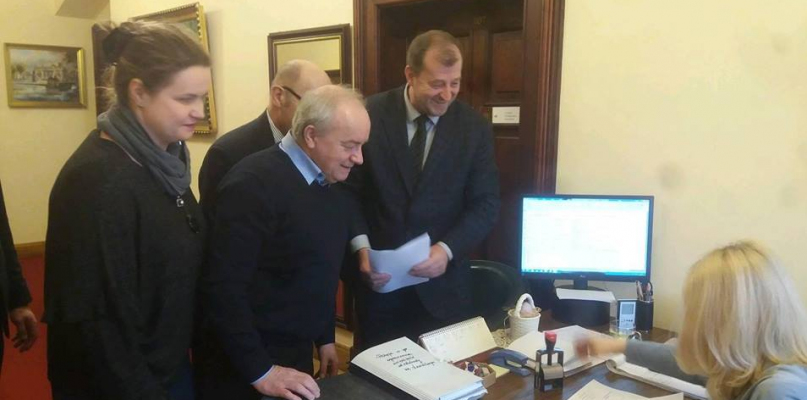 Źródło: Zachem, AGH, Łęgnowo Wieś, Bydgoszcz, Polska - skażenie środowiska/Facebook