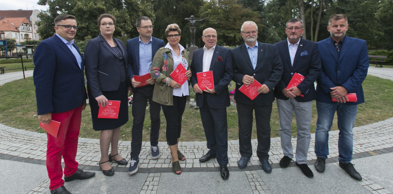 Liderzy list SLD - Lewica Razem do Rady Miasta Bydgoszczy 2018. Fot. Jacek Nowacki