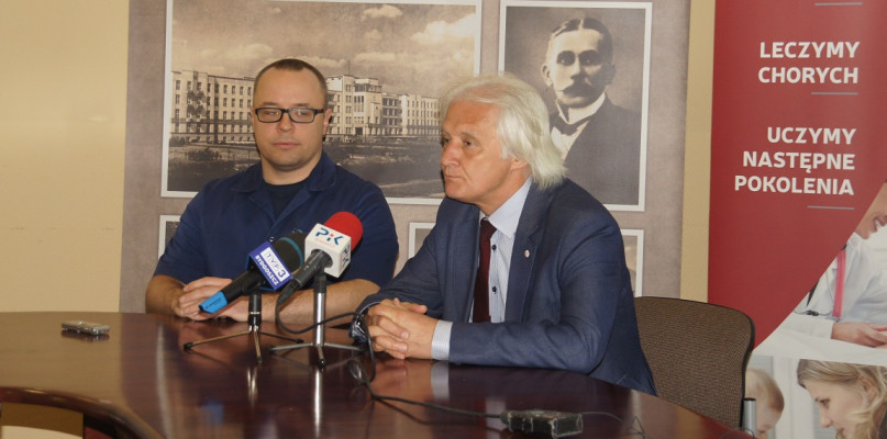 Prof. Arkadiusz Jawień i dr Łukasz Woda - koordynator programu badań  (fot. Szpital Jurasza)