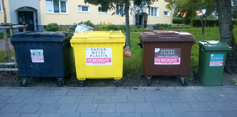 Cztery pojemniki 31 stycznia 2019 roku przejdą do historii. Od 1 stycznia 2020 roku będzie ich pięć. Fot. Jacek Nowacki