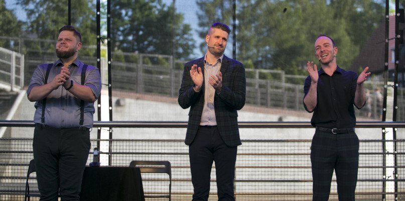 Kabaret Chyba w amfiteatrze Opery Nova. Fot. Jacek Nowacki