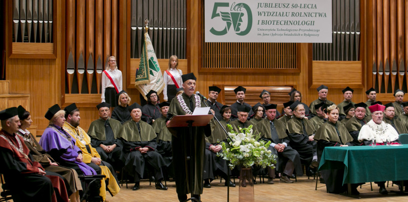 Jubileusz 50-lecia Wydziału Rolnictwa i Biotechnologii UTP w Filharmonii Pomorskiej. Fot. Jacek Nowacki