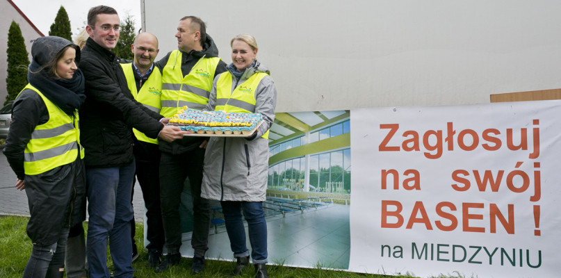 Kampania społeczników na rzecz budowy basenu na Miedzyniu w 2017 roku. Fot. Jacek Nowacki