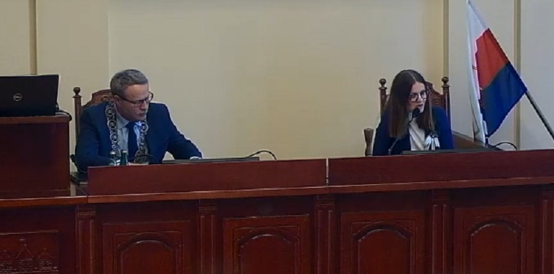 Zrzut z ekranu transmisji w internecie