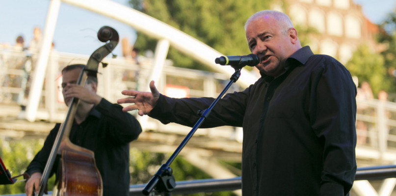 Jan Jakub Należyty podczas koncertu z cyklu Rzeka Muzyki w Bydgoszczy (2018). Fot. Jacek Nowacki