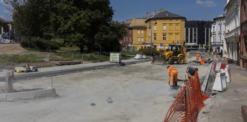 Ulica Długa przebudowywana od Pod Blankami do Zbożowego Rynku. Fot. Jacek Nowacki