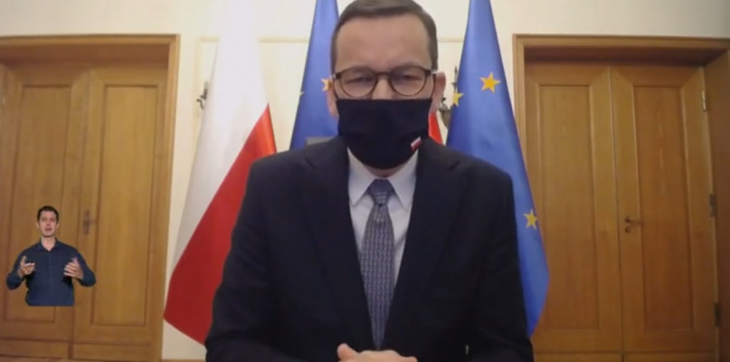 Screen z dzisiejszej konferencji prasowej premiera Morawieckiego. Źródło: www.facebook.com/kancelaria.premiera