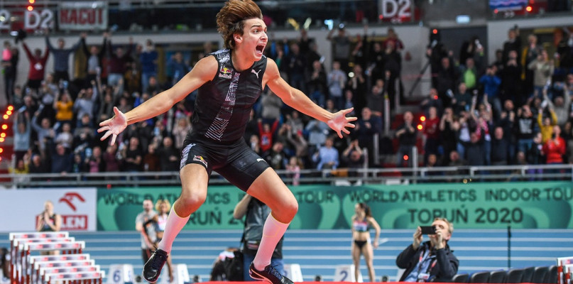 Armand Duplantis po pokonaniu 6,17 m (rek. świata) podczas Copernicus Cup 2020. Fot. Paweł Skraba