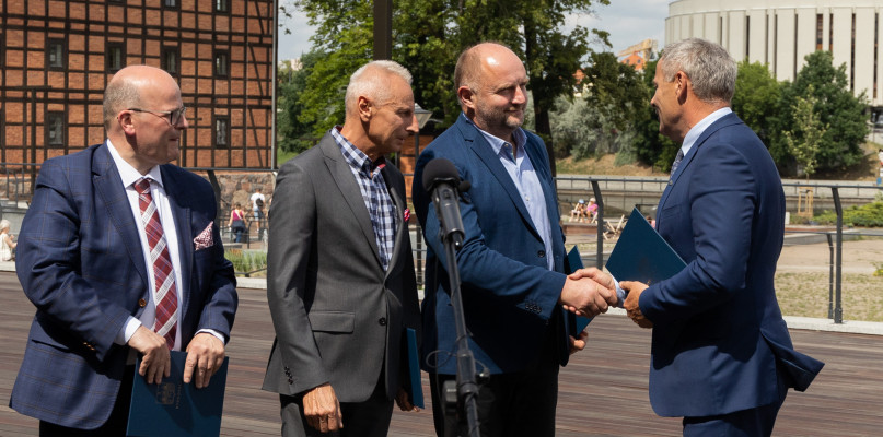 Spotkanie Konwentu Prezydentów Województwa Kujawsko-Pomorskiego z udziałem marszałka Piotra Całbeckiego. Fot. Jacek Nowacki