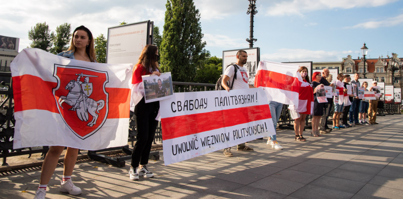 Żywie Biełaruś - wiec solidarności z Białorusią w Bydgoszczy. Fot. Jacek Nowacki