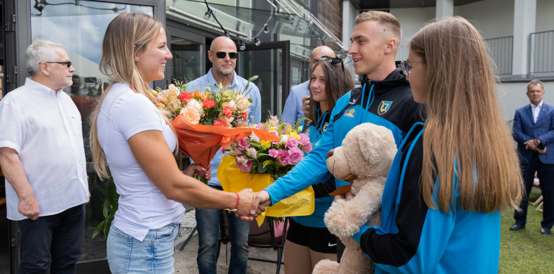 Brązowa medalistka olimpijska z Tokio Helena Wiśniewska powitana w Przystani Bydgoszcz. Fot. Jacek Nowacki