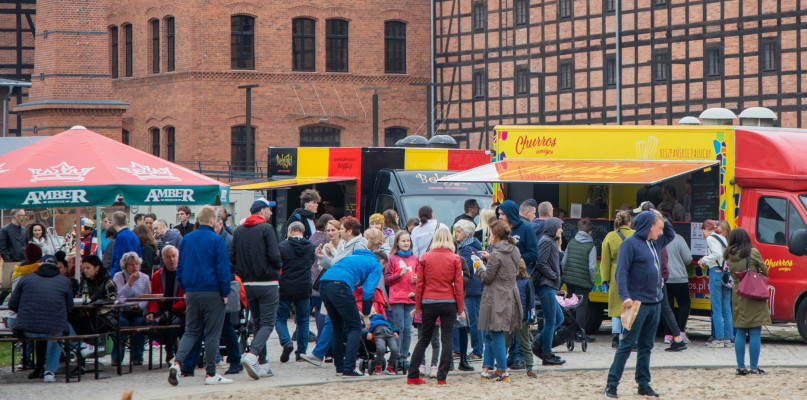 Festiwal Smaków Food Trucków na Wyspie Młyńskiej. Fot. Jacek Nowacki