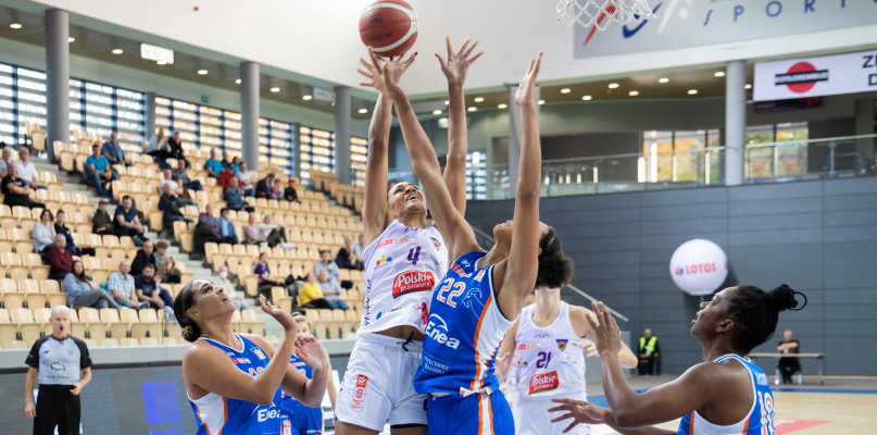 Polskie Przetwory Basket-25 Bydgoszcz - Enea AZS Politechnika Poznań 91:85. Fot. Jacek Nowacki